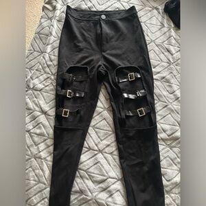 Buckles Leggings